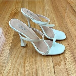 Simmi London white sandal women’s size 6